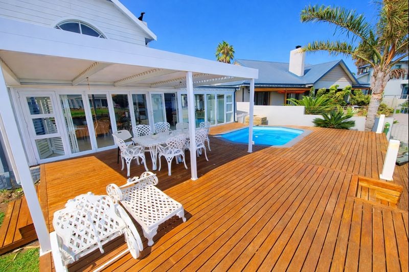 4 Bedroom Property for Sale in Marina Martinique Eastern Cape